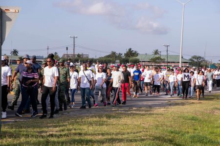 Persons from across the country turned out early yesterday morning to participate in a fitness walk to commemorate World Consumer Rights Day 2023. (Department of Public Information photo)
