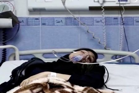  A young woman lies in hospital after reports of poisoning at an unspecified location in Iran in this still image from video from March 2, 2023. (Reuters photo)