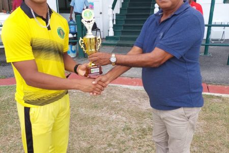 Bruce Vincent receives his Man-of-the-Match award