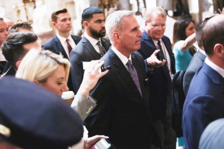 U.S. House Speaker Kevin McCarthy (R-CA) returns to his office from the House floor at the U.S. Capitol ahead of an expected vote in the U.S. House of Representatives on a bill raising the federal government's $31.4 trillion debt ceiling, in Washington, U.S., May 31, 2023. REUTERS/Julia Nikhinson