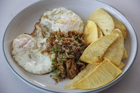 Breakfast for us is more than bacon and pancakes – Breadfruit, Smoked Fish & Eggs (Photo by Cynthia Nelson)