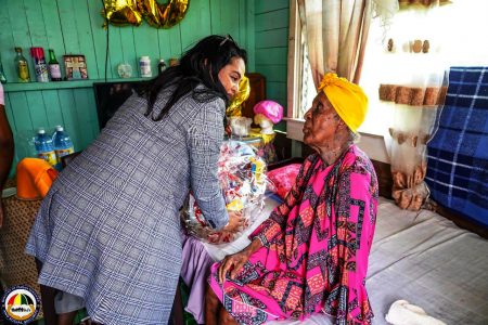 Dr Vindhya Persaud and Cleota Elaine Brathwaite
(Ministry of Human Services photo)