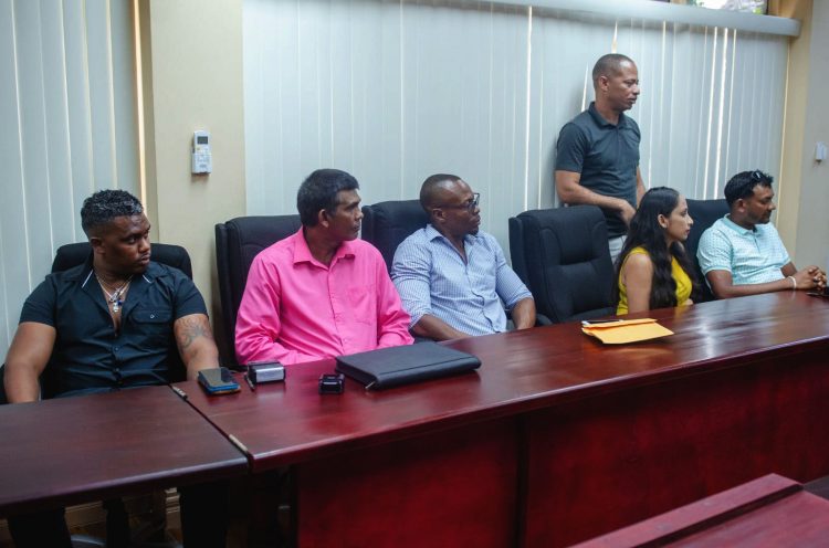 Some of the contractors (Ministry of Public Works photo)