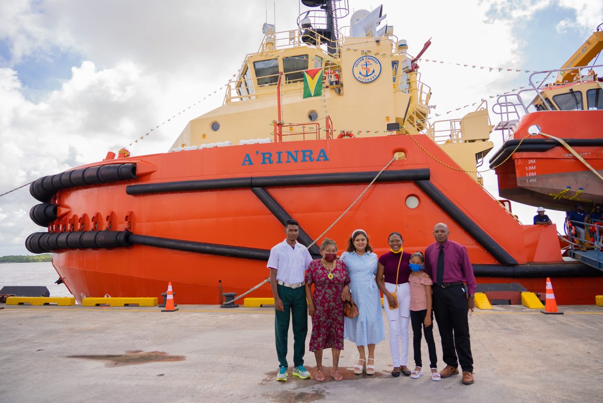 The tug emblazoned with the name A’rinra (Ministry of Education photo)