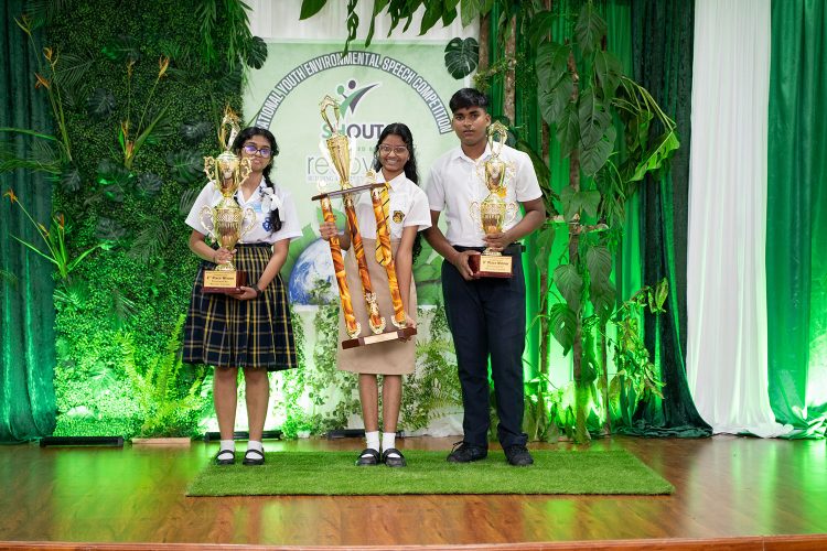 Vasanna Persaud (centre) with Aryanne Singh (left) and Saahil Hemraj (Recover Guyana photo)