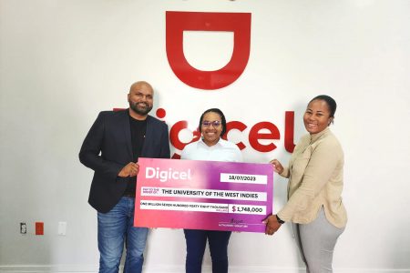 (l-r) CEO of Digicel Guyana, Deonarine Gopaul; Scholarship recipient, Jemima Crosse and Director of the Disability and Rehabilitation Services Department, Dr. Ariane Mangar (Digicel photo)