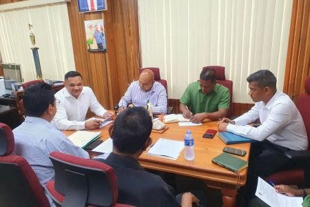 Minister of Natural Resources, Vickram Bharrat and his team of senior staff of the Ministry yesterday met with the management team of the Guyana Forestry Commission.
Also joining a portion of the meeting were Ambassador of the European Union (EU) to Guyana, René van Nes and the Policy Manager with focus on Climate Change,  Layla El Khadraoui, also of the EU.
This meeting facilitated discussions regarding the ongoing progress within the forestry sector with focus on the revolving fund, the Forest Partnership Agreement and the EU FLEGT VPA. 