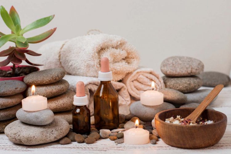 Beyond its pretty looks, aromatherapy is a
proven relaxation method (Image by Freepik)
