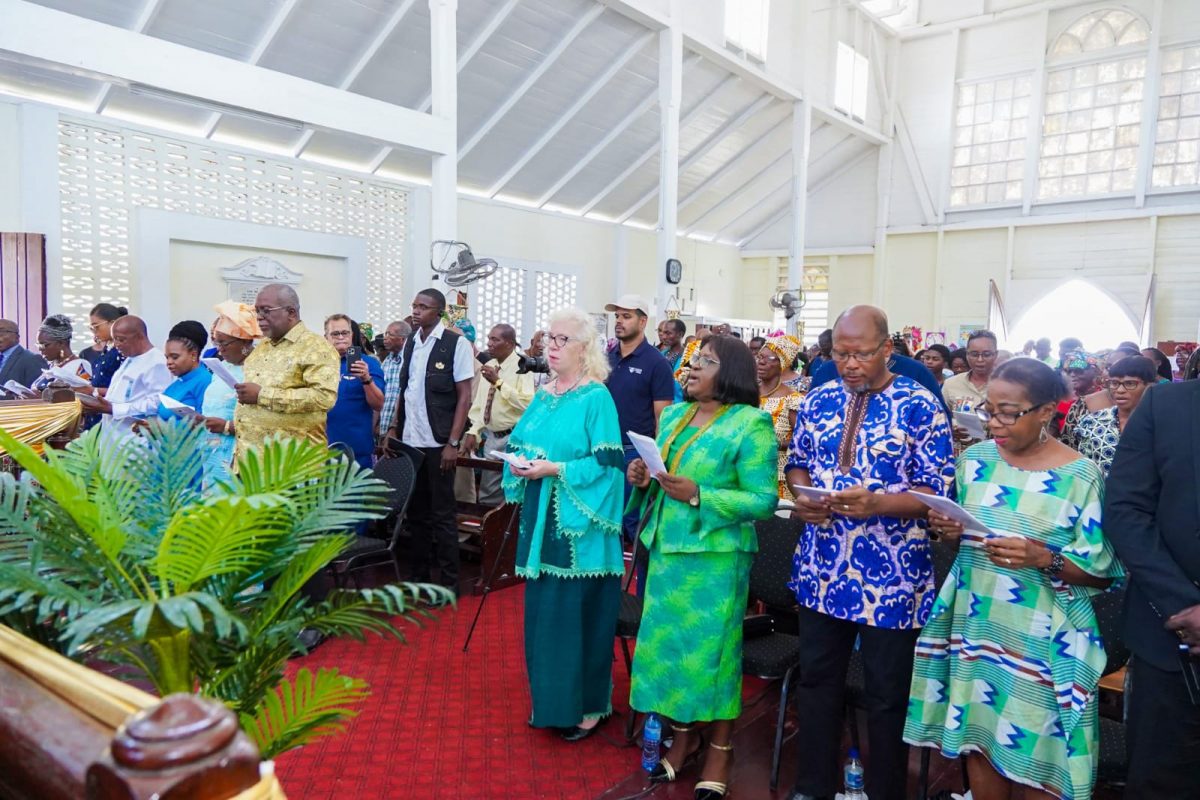 The congregation in song yesterday (Office of the Prime Minister photo)