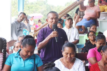 Residents of Warapoka during the meeting (Ministry of Housing and Water photo)
