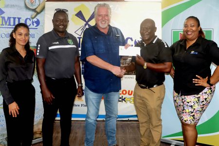 GFF Director of Competitions Troy Peters (2nd from right) received the sponsorship cheque following the official launch of the NAMILCO 2023 Thunderbolt Flour Power Under-17 League. Also in the photo are GFF member Sasha Gouveia (1st from left), Technical Director Bryan Joseph (2nd from left), and NAMILCO Marketing Supervisor Alicia Anderson (1st from right).
