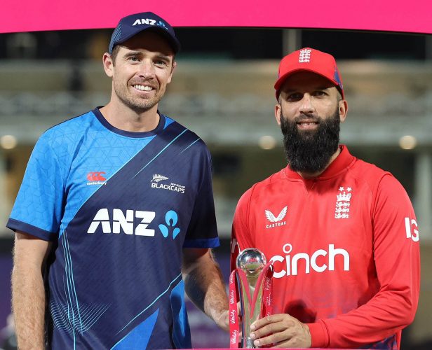 SERIES SHARED!New Zealand captain Tim Southee, left and England captain Moeen Ali with the T20 trophy.
