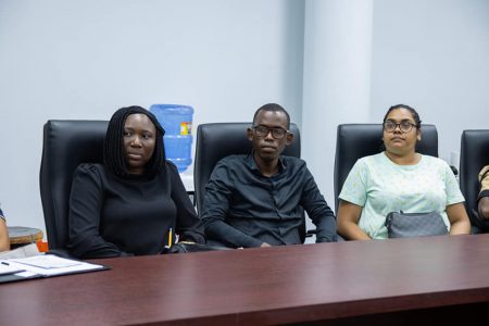 Some of the attendees at the meeting (Ministry of Health photo)