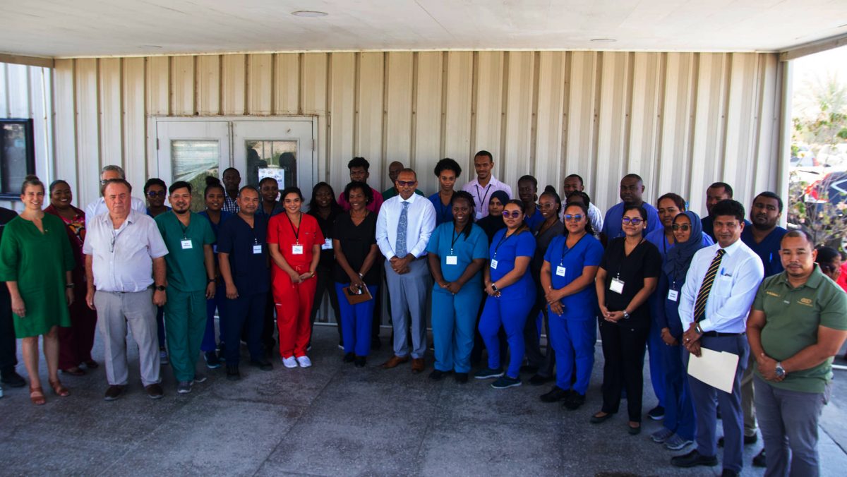Those who are being trained with officials of the ministry and Canadian High Commission (Ministry of Health photo)