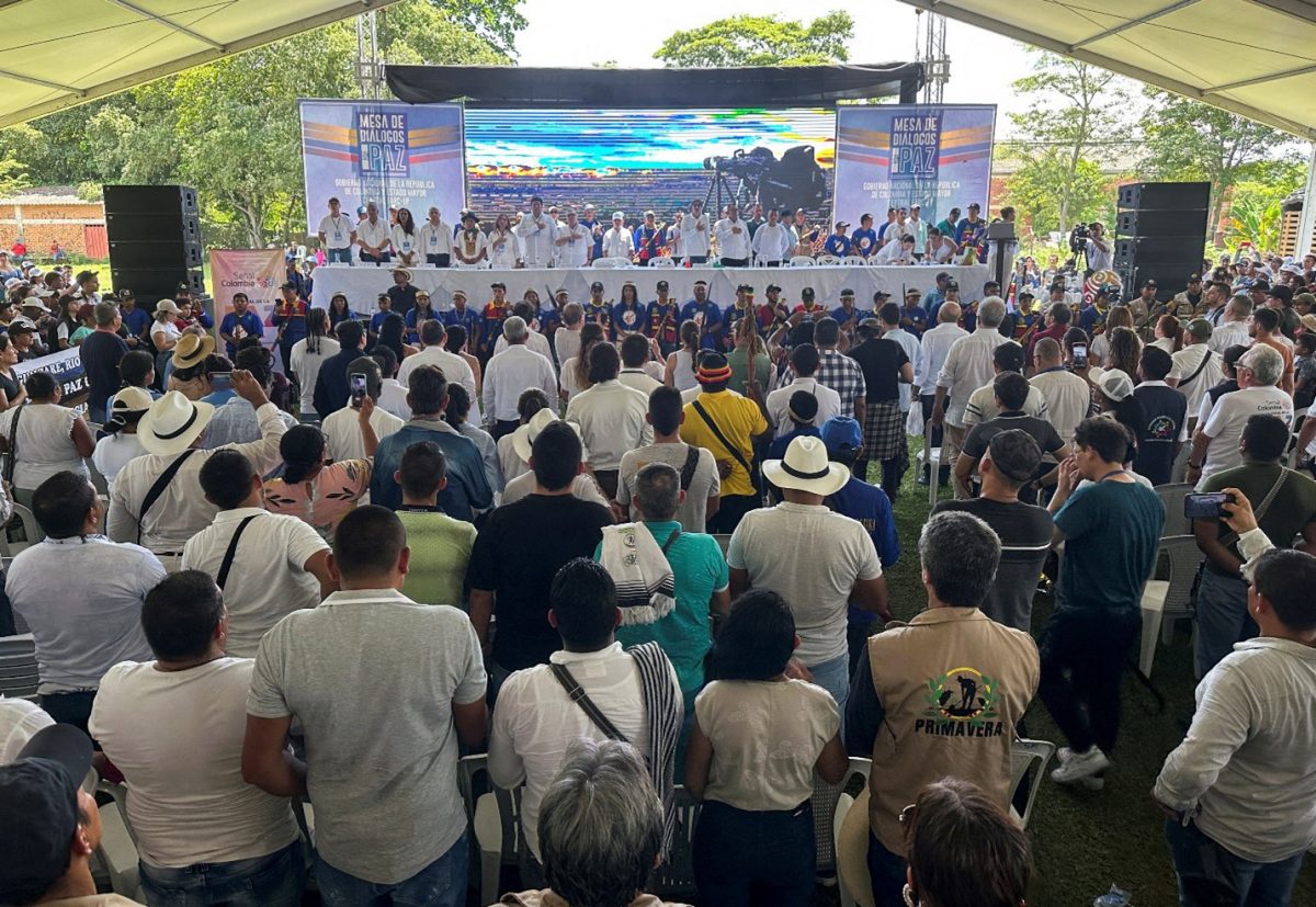 People participate in the installation of the peace dialogues between the FARC guerrilla dissidents calling themselves the Central General Staff (EMC) and the Colombian government, in Tibu, Colombia October 8, 2023. REUTERS/Camilo Cohecha
