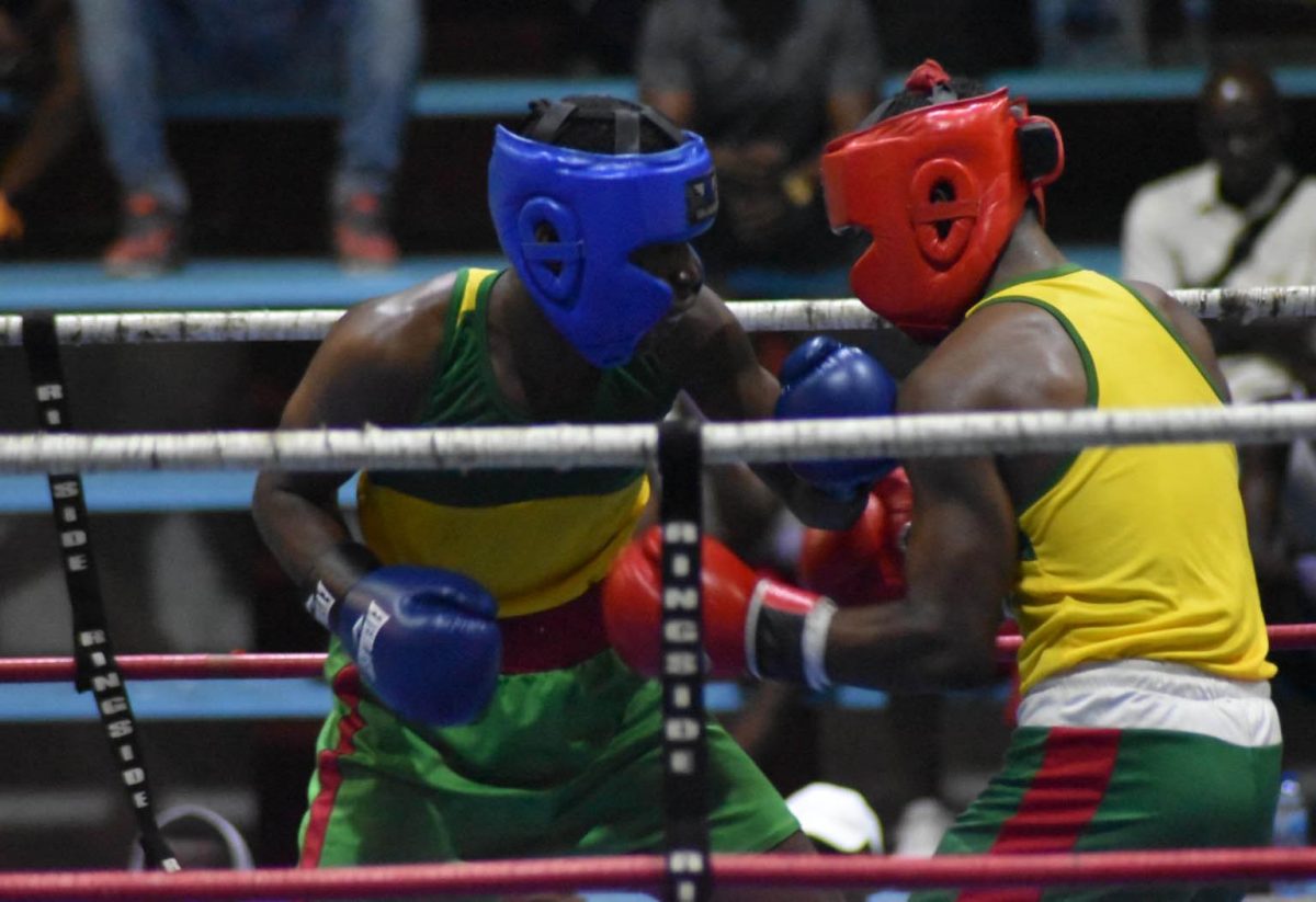 ALL GDF ENCOUNTER! Joseph Gardner (RED) clinched the Junior Welterweight title with a points victory over Ronnel Captain (BLUE). GDF successfully defended their National Novice Boxing Championship over the weekend.
