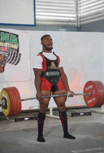 One of Guyana’s premier powerlifters Carlos
Peterson-Griffith performing the deadlift