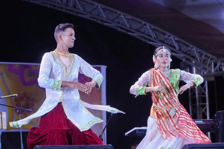 Two of the performers on opening night (Office of the President photo)