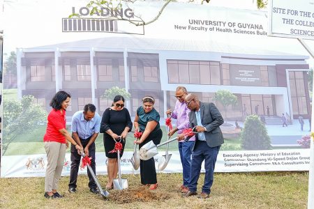 The sod being turned (Ministry of Education photo)