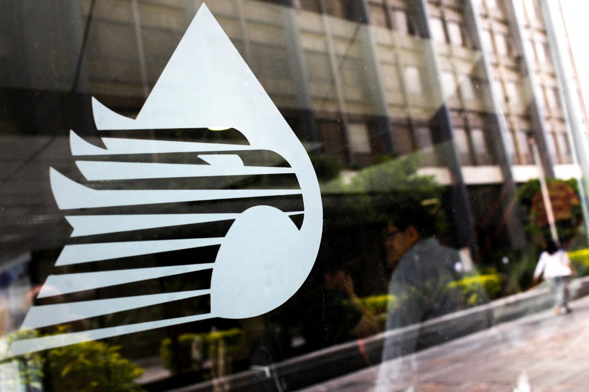FILE PHOTO: The logo of Petroleos Mexicanos (Pemex) is pictured at the company's headquarters in Mexico City, Mexico July 26, 2023. REUTERS/Raquel Cunha/File Photo