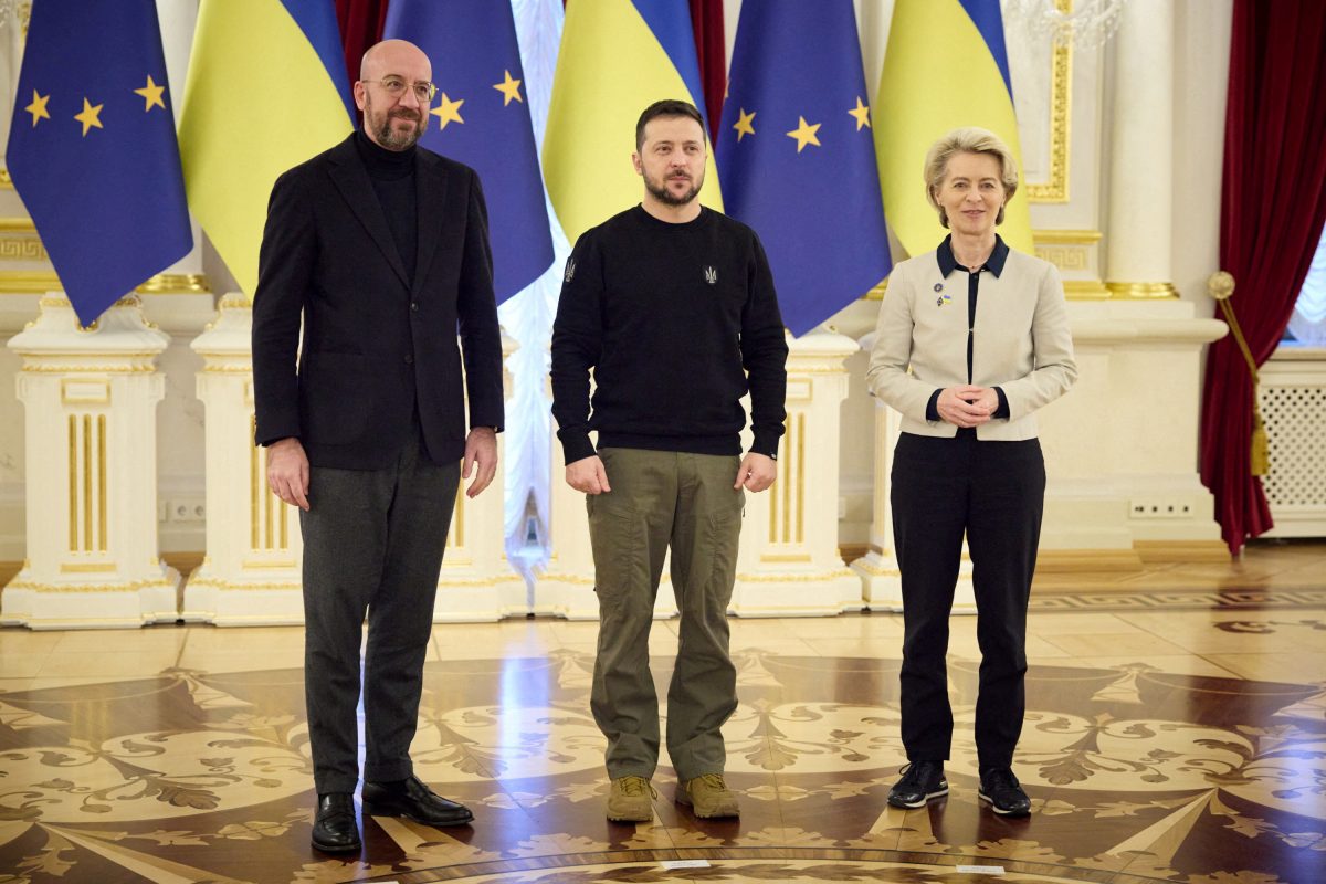 Ukraine's President Volodymyr Zelenskiy, European Commission President Ursula von der Leyen and European Council President Charles Michel pose for a picture during a European Union (EU) summit, as Russia's attack on Ukraine continues, in Kyiv, Ukraine February 3, 2023. Ukrainian Presidential Press Service/Handout via REUTERS/File Photo