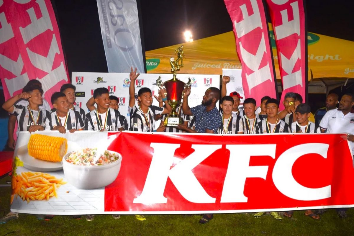 Flashback! Last year’s winners of the KFC Goodwill Schools Football U-18 tournament were DC Caesar Fox (Waramadong).
