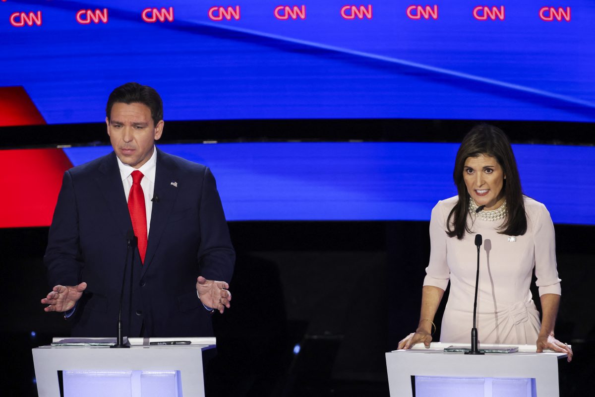 Florida Governor Ron DeSantis and Former U.S. Ambassador to the United Nations Nikki Haley participate in the Republican presidential debate hosted by CNN at Drake University in Des Moines, Iowa, U.S. January 10, 2024. REUTERS/Mike Segar