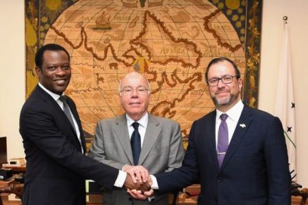 Brazil’s Foreign Minister Mauro Vieira (centre) with Venezuela’s Foreign Minister Yvan Gil (right) and Guyana’s Foreign Minister Hugh Todd 