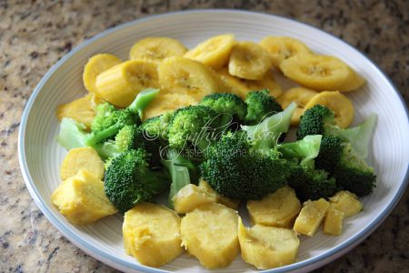 Steamed ripe plantain, broccoli and yellow-flesh sweet potato (Photo by Cynthia Nelson)
