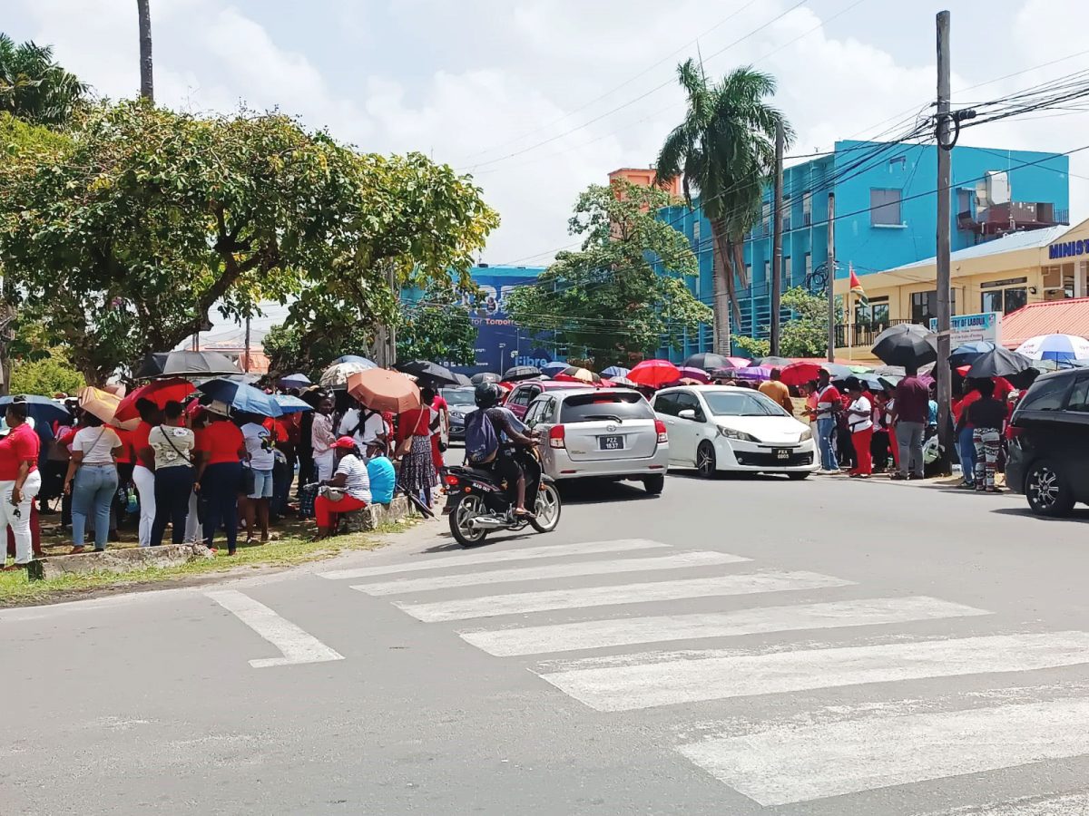 Both sides of the road outside of the Ministry of Labour were yesterday filled with protesting teachers, leading to traffic congestion. In a Facebook live video early yesterday, President of the Guyana Teachers’ Union Mark Lyte hinted at a “massive display” that will be taking place tomorrow at a yet to be disclosed location. Lyte noted that around 1000 to 1500 people are expected to be “outside” as teachers from outlying regions will be traveling to Georgetown to join the protests. The initial 10-day industrial action will now continue indefinitely due to the recent move by the government to cut the salaries of striking teachers instead of meeting with them at the bargaining table. “I am calling on the powers that be… Meet with the teachers’ elected representatives because this strike will not end,” Lyte said. 