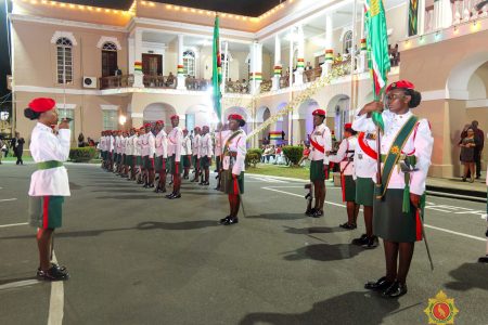The all-female guard of honour (GDF photo)