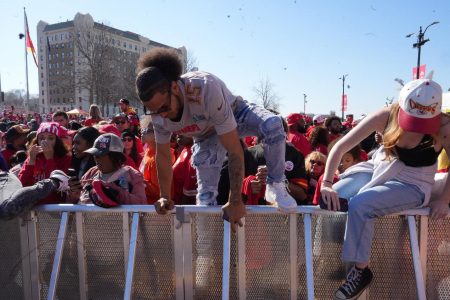 Fans flee the area after shots were fired after the celebration of the Kansas City Chiefs winning Super Bowl LVIII. Mandatory Credit: Kirby Lee-USA TODAY Sports 