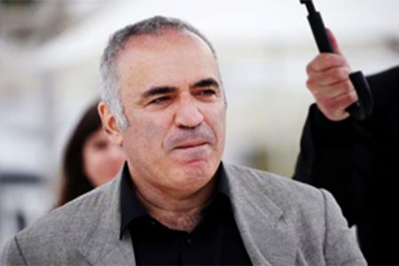 72nd Cannes Film Festival - Photocall for the manga "Blitz" - Cannes, France, May 18, 2019. Former world chess champion Garry Kasparov poses. (Reuters photo)