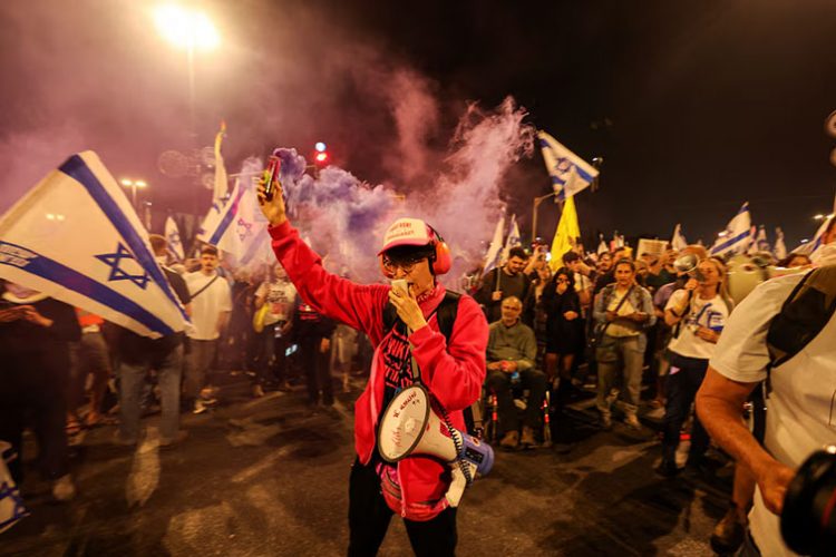 Anti-government protesters launch a prolonged demonstration calling for Israeli Prime Minister, Benjamin Netanyahu’s government to resign and a general election in the wake of the deadly October 7 attack on Israel by the Palestinian Islamist group Hamas and the ensuing war in Gaza, in front of the Knesset, the Israeli parliament, in Jerusalem, March 31, 2024. (Reuters photo)