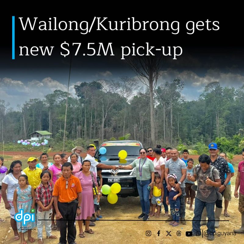 The community of Wailong/Kuribrong in District Two, Region Eight recently received a brand-new 4×4 Hilux pick-up valued at $7.5 million from the Ministry of Amerindian Affairs. (DPI photo)