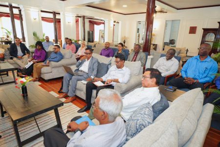 Some of those who were at the meeting (Office of the President photo)