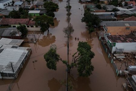 The deep flooding (Reuters photo)
