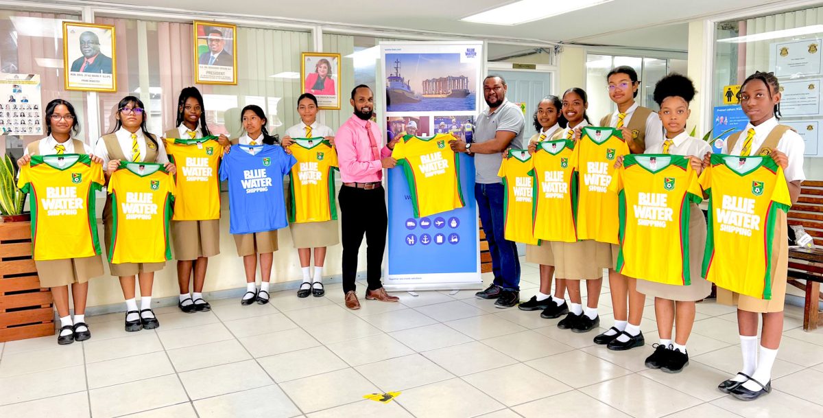 Queen’s College was the first team to receive their uniforms ahead of Saturday’s
commencement of the round of 16 in the Blue Water Shipping U-15 Girl’s Championship