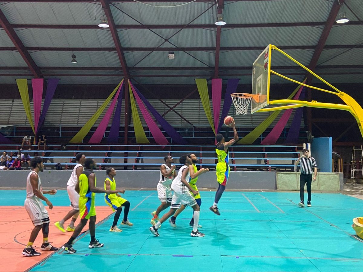 Action between Kobras and Caimans at the National Gymnasium in the Men’s U-23 League