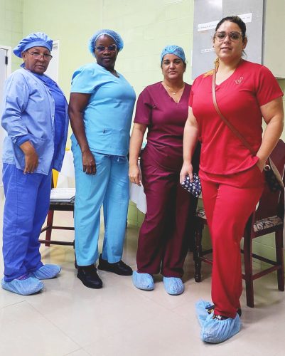 The surgical team (Ministry of Health photo)