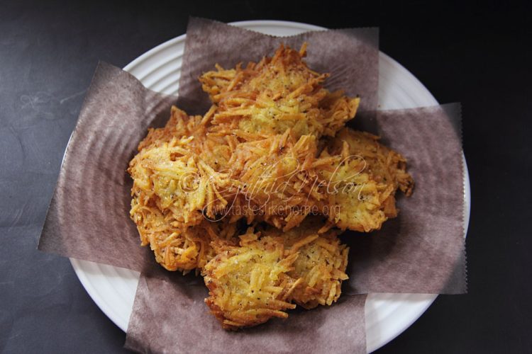  Aranitas (Fried green plantain spiders/cakes)
(Photo by Cynthia Nelson)
