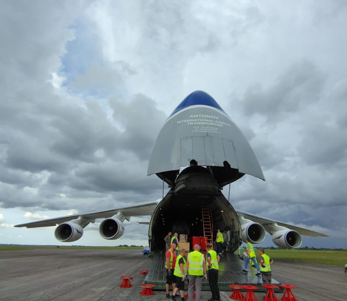 The Russian cargo plane