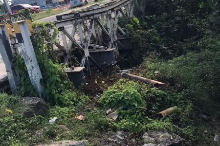 The damaged bridge (Ministry of Public Works photo)