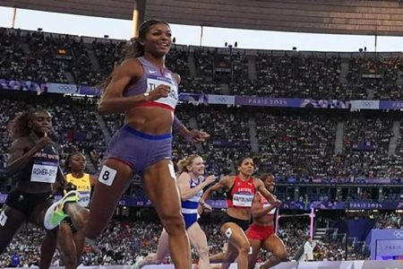 Women's 200m Semi-Final 2 - Stade de France, Saint-Denis, France - August 05, 2024. Gabrielle Thomas of United States in action. REUTERS/Pawel Kopczynski