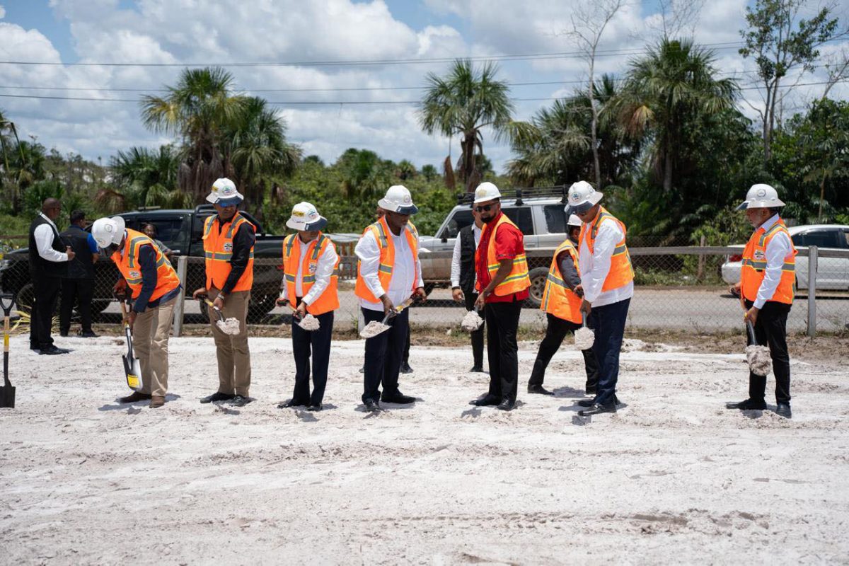 The sod turning (Office of the Prime Minister photo)