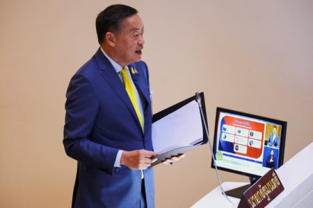 FILE PHOTO: Thailand's Prime Minister Srettha Thavisin delivers the policy statements of the Council of Ministers to the parliament, in Bangkok, Thailand, September 11, 2023. REUTERS/Athit Perawongmetha/File Photo