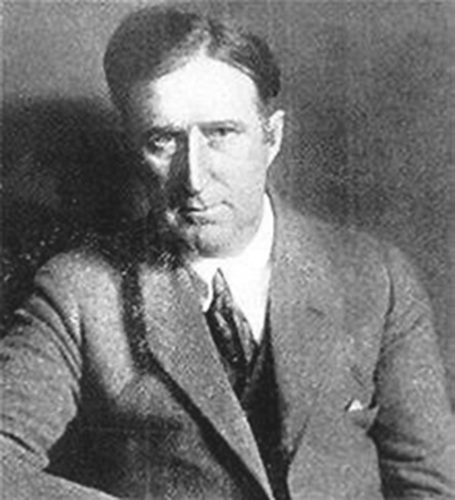 Frank James Marshall, American chess player, 1877-1944 (Wikipedia)