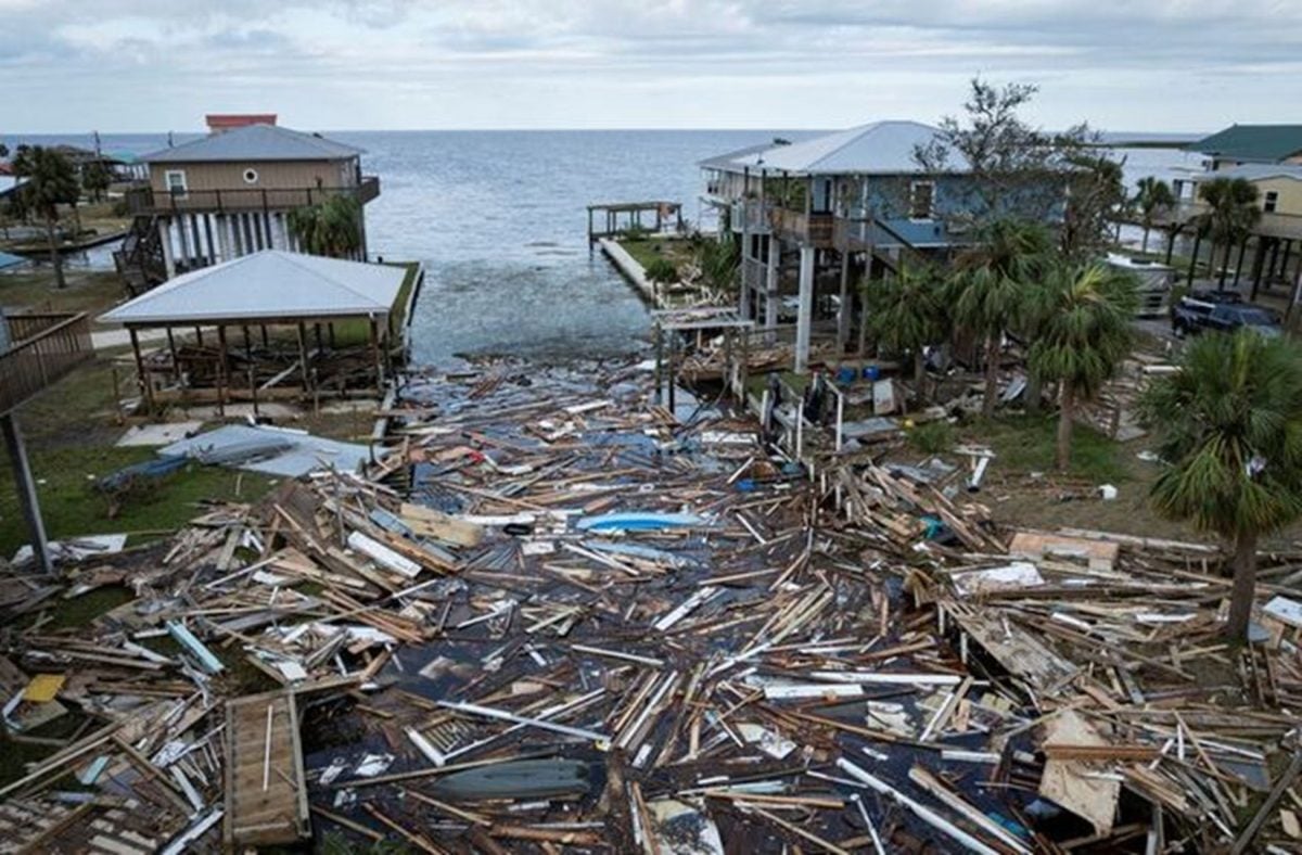 Damage caused by the hurricane (Reuters photo) 