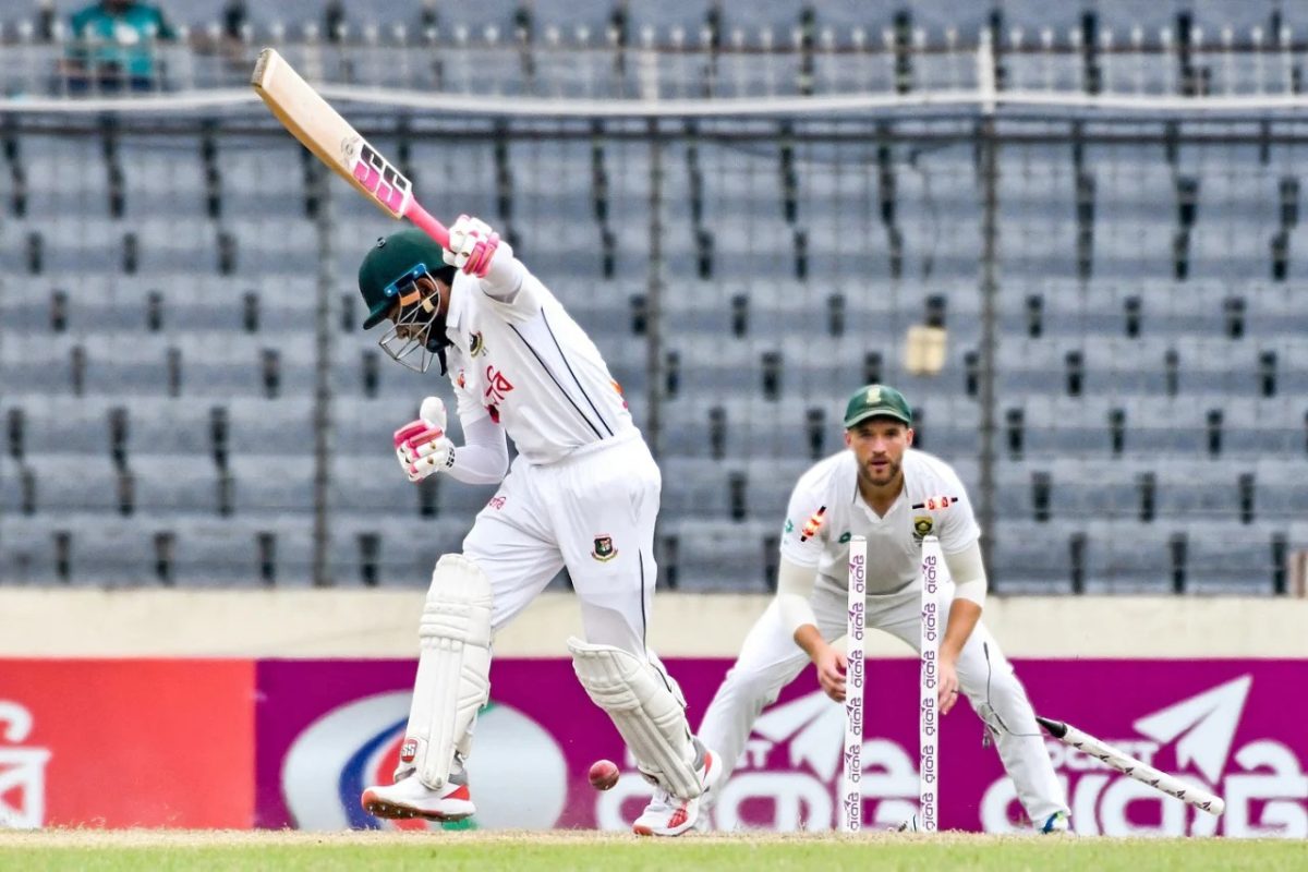 Castled! Mushfiqur Rahim loses his middle
stump to Kagiso Rabada for 33 (ESPN Cricinfo Photo).