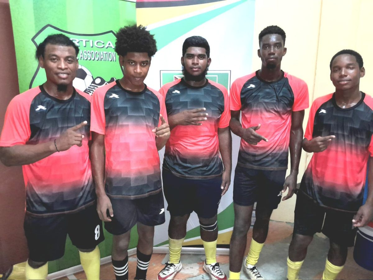 Agatash scorers from left: Messiah Joseph, Yumani Chappelle,
Michael Hope, Joshua Allen, and Tyrese Collison.
